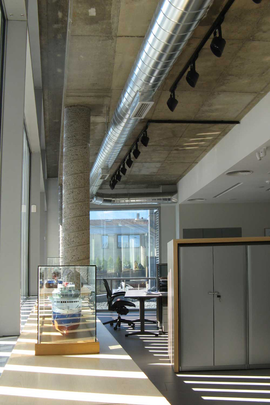 Corridor spaces leading to meeting rooms